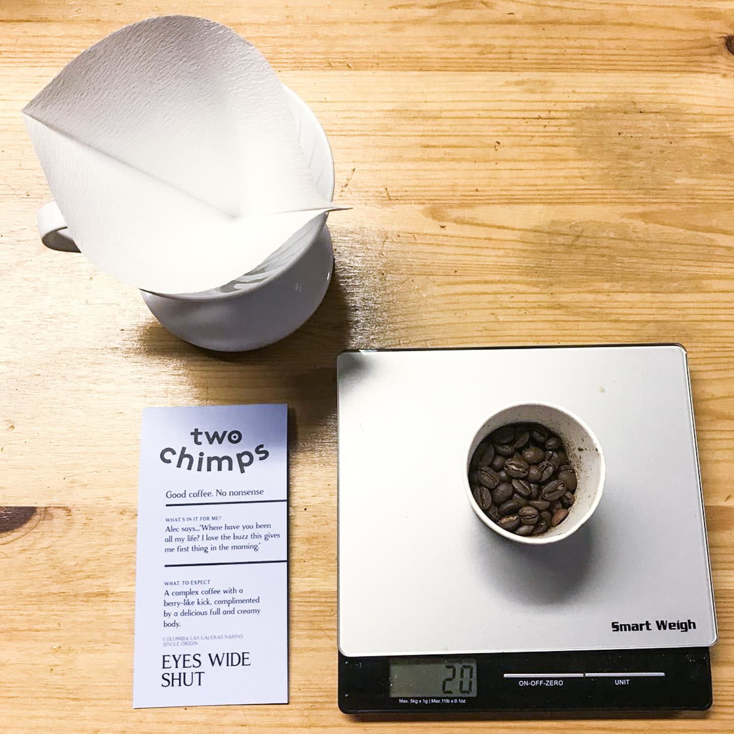 scales and coffee with v60 filter