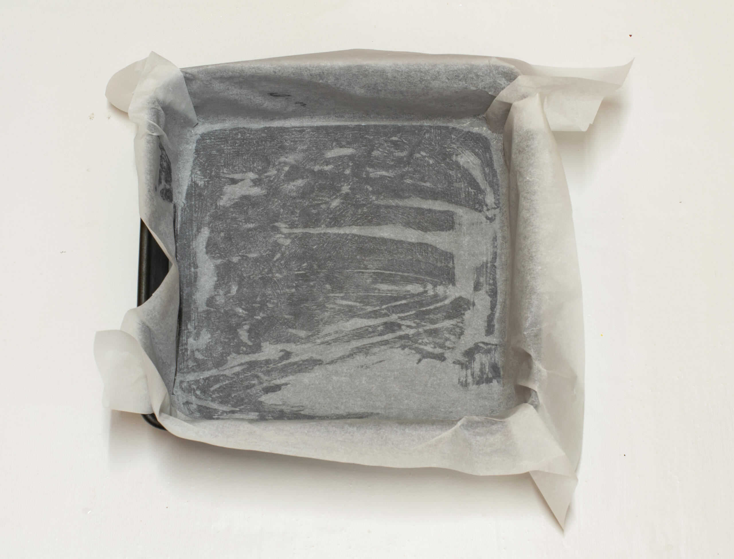 Lined brownie tin from above